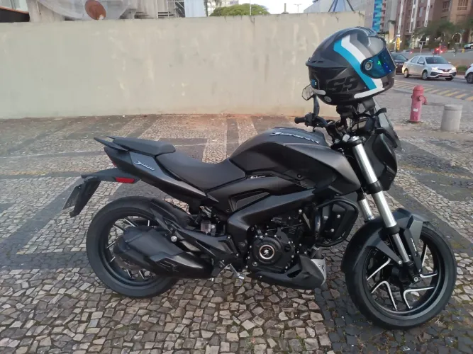Moto Bajaj Dominar 400 Cilindradas Ano 2025