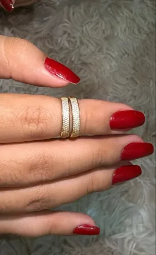 Dois aparadores em ouro 18k com pedras em zircônia