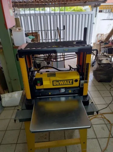 Vende-se desengrosso Dewalt DW733 com pouquíssimo uso