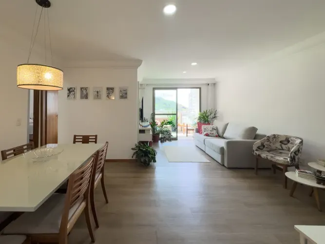 Apartamento a venda possui 150 metros quadrados com 4 quartos em Praia da Costa - Vila Vel