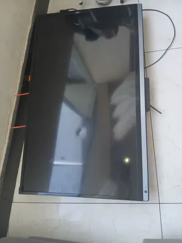 ? TV AOC 40 Polegadas - Para Retirada de Peças