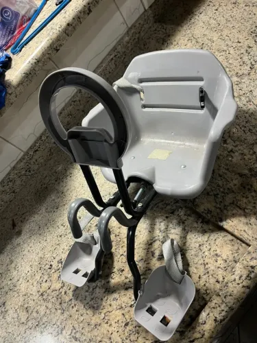 Cadeirinha Infantil Dianteira para Bicicleta - R$ 60