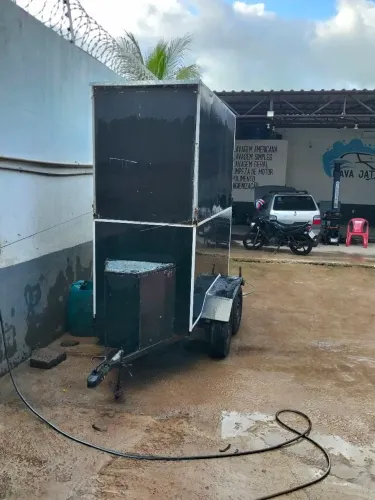 Trailer equipado pra drinks