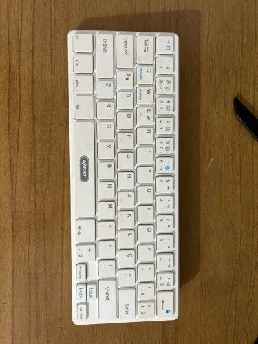 Teclado Bluetooth( serve para tablete, celular e PC)