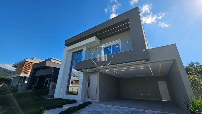 Casa 3 Suítes no Reserva da Pedra - Pedra Branca - PLC