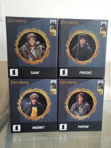 O senhor dos anéis- 4 Hobbits (iron studios)