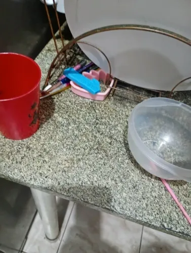 Mesa em granito e outra plastica tramontina em guadalupe