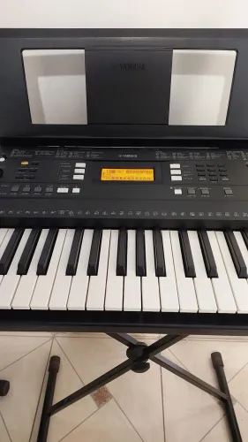 Teclado Yamaha PSR-E343