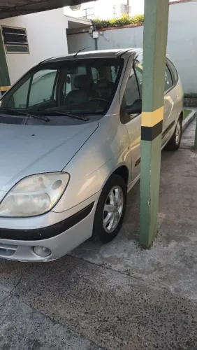 Renault Scenic Rxe/ Privilège 2.0 16V 5P Aut. 2004
