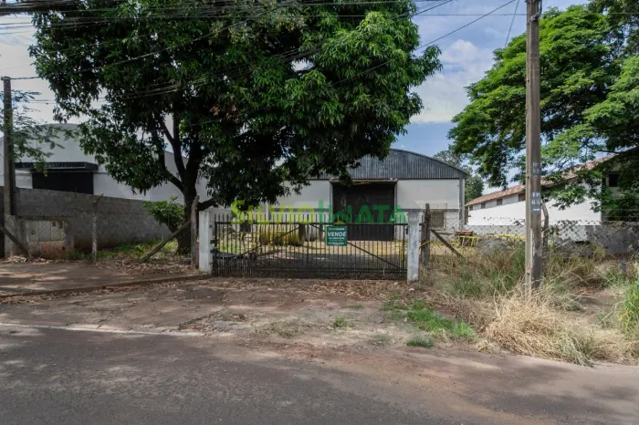 Barracão à venda no Parque Cerealista