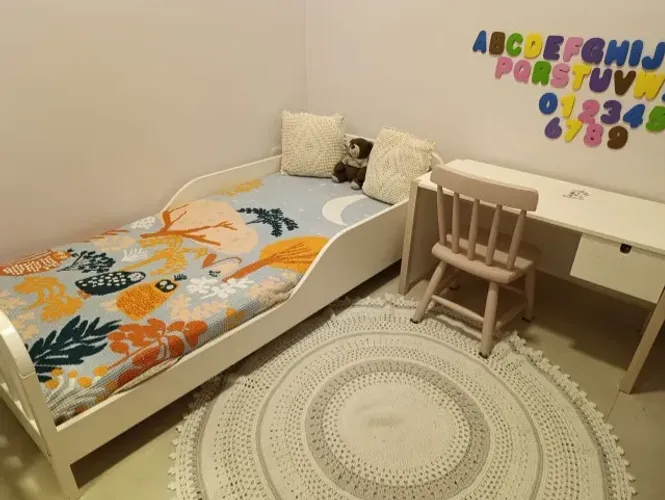 QUARTO MONTESSORIANO COMPLETO EM MADEIRA MACIÇA BRANCA