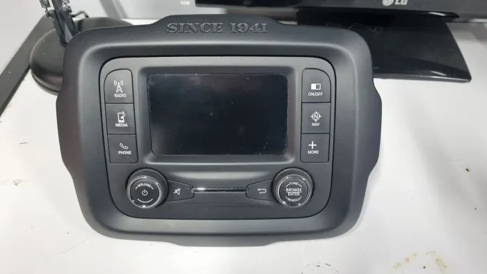 Multimidia renegade uconnect