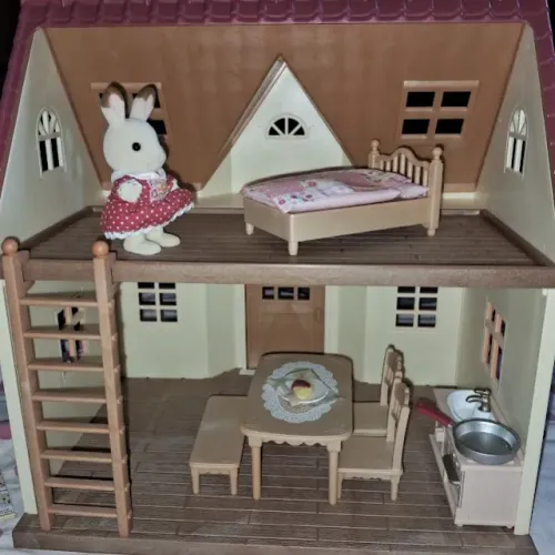 *loja inativa temporariamente* Sylvanian Families Minha Primeira Casa 5242