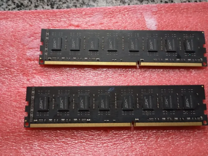 Memoria Ram ddr3 8gb 1600MHz (só restou 1 pente)