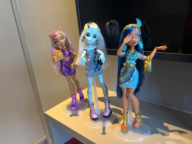 monster high lote com 3 bonecas