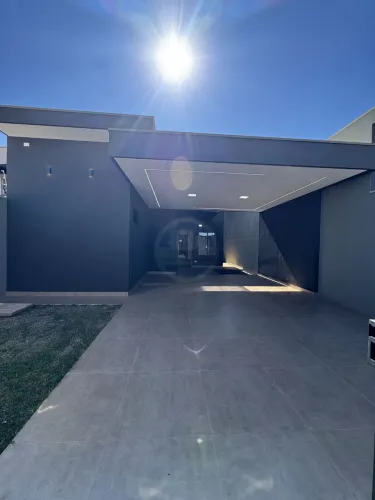 Casa à venda no bairro Parque Alvorada - Dourados/MS