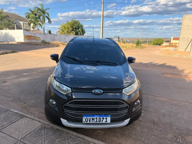 Ford Ecosport Freestyle 1.6 16V Flex 5P 2014
