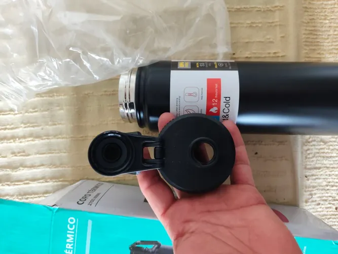 Garrafa térmica 800ml nova lacrada cor preta última peça