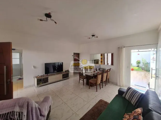 Casa com 3 dormitórios à venda, 150 m² por R$ 580.000,00 - Jardim Espírito Santo - Uberaba
