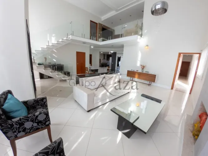 Oportunidade - Casa Sobrado em Condomínio - Condomínio Residencial Jaguary - 4 Suítes - 46