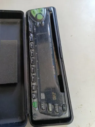 Rádio de carro JVC frente