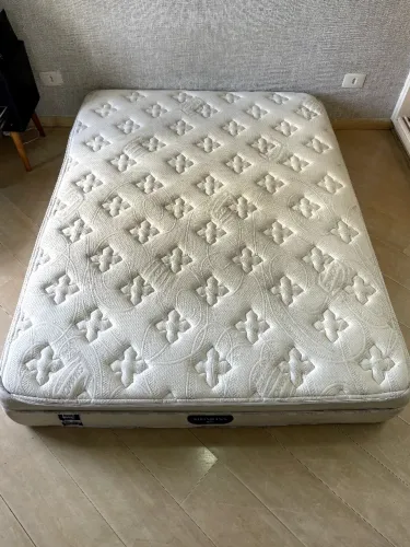 Colchão Simmons Casal - Alta Qualidade