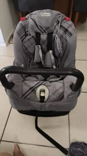 Vendo cadeira para carro