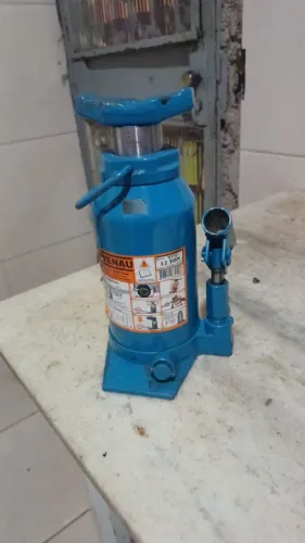 macaco hidráulico MT 12 TON  DA MARCA  BOVENAU