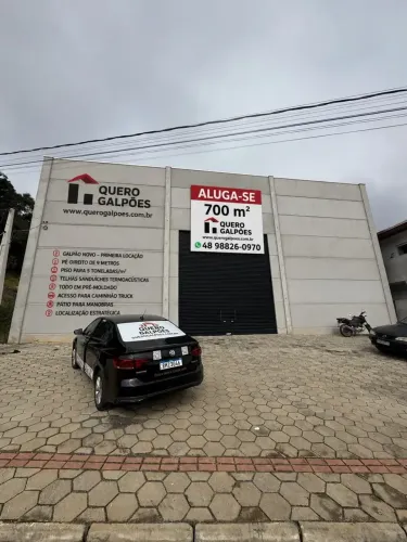 Galpões de 700 m2 Camboriu sc Bairro Cedros