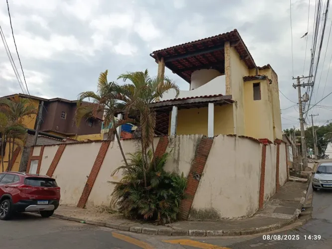 Sobrado para Venda em Mogi das Cruzes, Vila Paulista, 1 dormitório, 1 suíte, 2 banheiros
