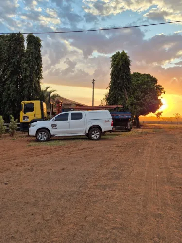 Capota fibra reforçada da hilux ano 2025
