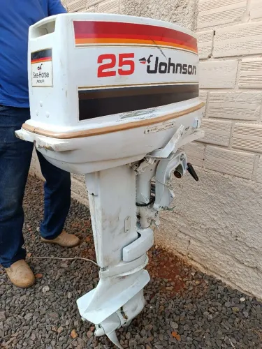 Motor de popa JOHNSON 25 hp