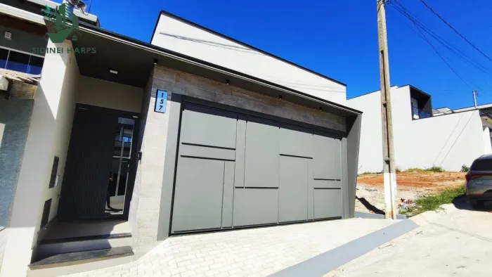 Linda casa térrea com projeto moderno no Res.Villa Verde Brag Pta!!!