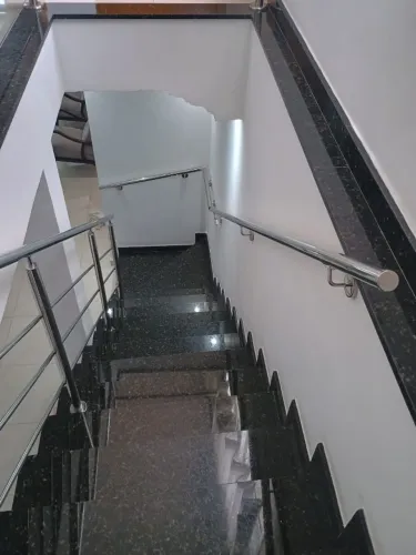 Fabricação E instalação De Corrimão De Inox