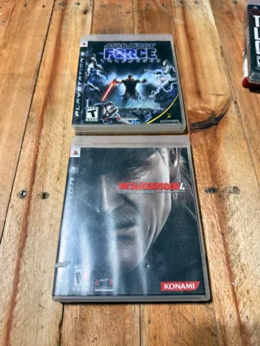 Metal Gear Solid 4: Guns of the Patriots (PS3) and Star Wars: The Force Unleashed (PS3)
