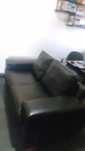 Sofá de Couro 2 lugares