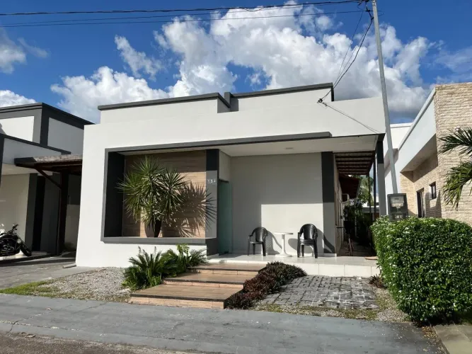 Alugo casa no Condomínio Parque Paraíso