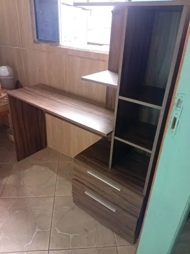 Vendo escrivaninha