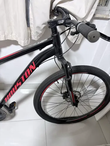 Bicicleta Houston aro 29 pouco tempo de uso
