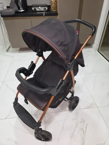 Carrinho de Bebê Burigoto