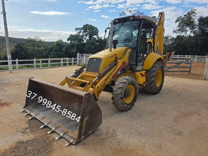 Retroescavadeira New Holland LB110 2010