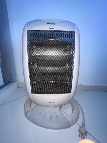 Aquecedor elétrico Britânia