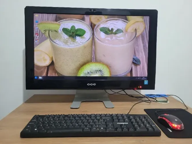 Computador completo 24" c/ Wi-Fi 