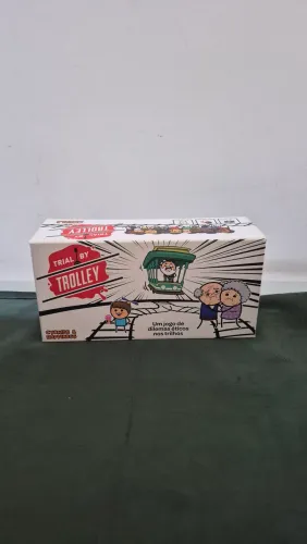 Trial by trolley - Jogo de cartas / Tabuleiro