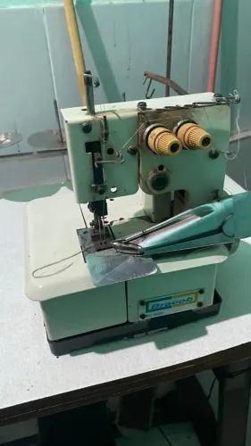 Máquina de costura