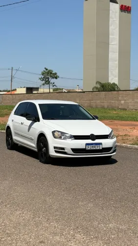 Volkswagen Golf Comfortline 1.6 MSI Total Flex Mec. 2016