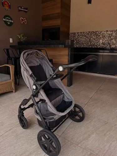 Carrinho de bebê COSCO 3 em 1