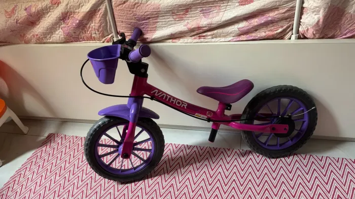 Bike de equilíbrio infantil