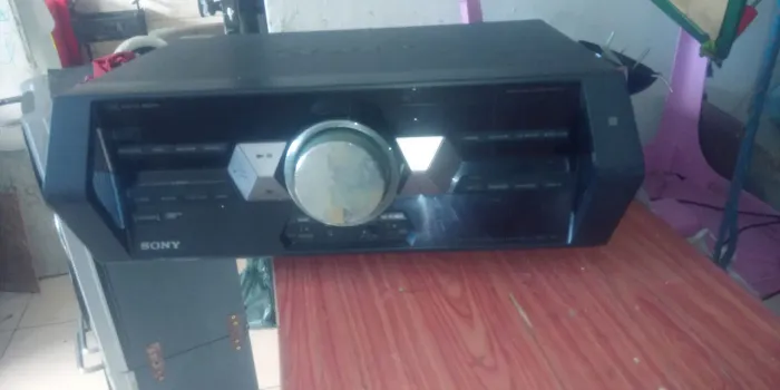 SOM SONY SHEYKE 5. $ 300.00