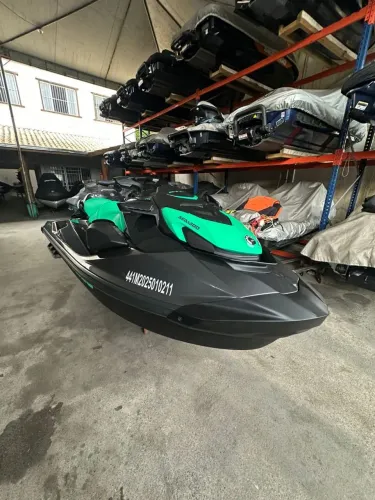 Jet Ski Sea Doo GTI 170 Hp ano 2026